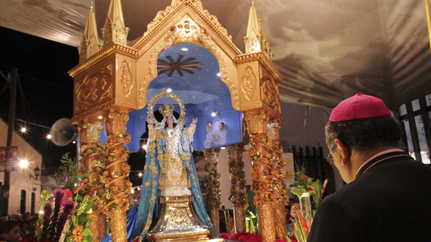 Una promesa centenaria a la Virgen de la Caridad